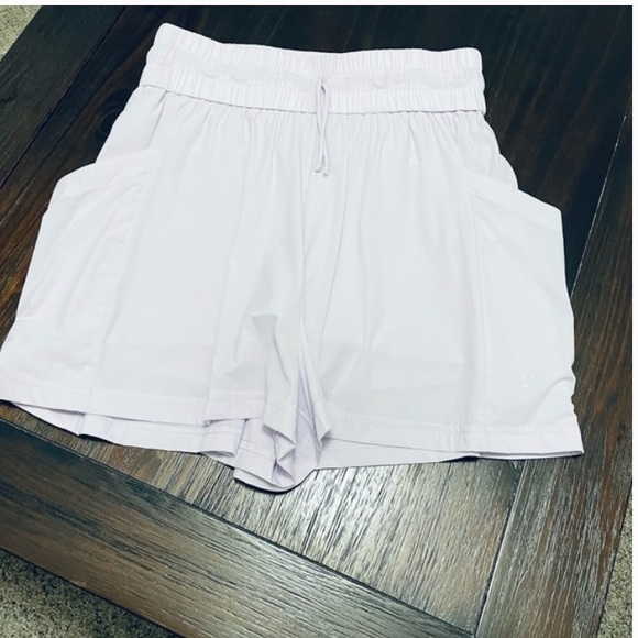 Sweaty Betty Circuit 2” Workout Shorts Lavender - Picture 5 of 10